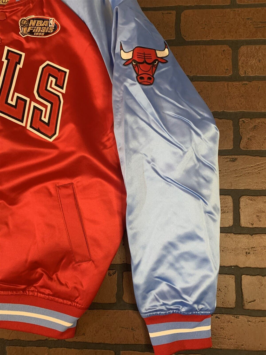 BULLS Finals Mitchell & Ness Special Script Heavyweight Jacket S L XL 2XL